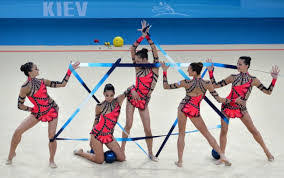 Per questa ragione, la competizione è legata sia alla complessità dei gesti combinati che all' esecuzione fluida. La Ginnastica Ritmica Other Quiz Quizizz