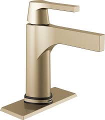 Vigo halsey single hole bathroom faucet with deck plate. Single Handle Bathroom Faucet With Touch2o Xt Technology 574t Cz Dst Delta Faucet
