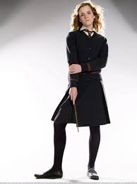Wähle dein hermine granger kostüm und verwandle dich in hogwarts beste schülerin. Hermione Granger Photoshoot Hermine Granger Hermine Granger Kostum Harry Potter Kostum
