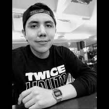 Axel Morales (@AxelMoralesB)