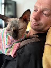 When Mummy is just wrong I have to tell Daddy all about it 😂 how dare she  put a jumper