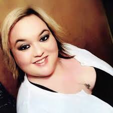 Mandy Clevenger's Instagram, Twitter & Facebook