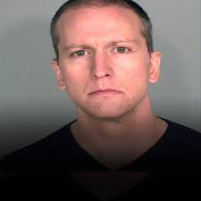 Derek chauvin is a 44 years old minnesota police officer who was seen in a viral video kneeling on the neck of chauvin as the officer in the viral video, but he was named via sources by the minneapolis. Derek Chauvin Sentenced To Prison For Death Of George Floyd E Online Deutschland