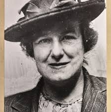 Lucy Middleton and Muriel Nichol