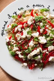 Salade De Quinoa Poivrons Rotis A L Ail Feta Menthe Et Coriandre Food For Love Salade De Quinoa Recette Recettes De Cuisine