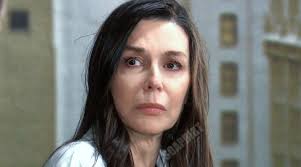 Okay, I'm not feeling Anna. She is only thinking about valentine Charlotte  and her own personal gain.