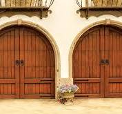 Custom Specialty Garage Doors for Unique Properties - Larry ...