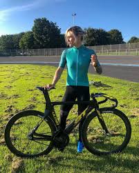 Pin Auf Chica En Bicicleta