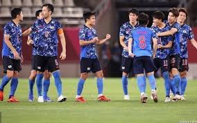 스페인은 8강전에서 코트디부아르를 연장 혈투 끝에 5대2로 대파했다. Vrmbp12twrchlm