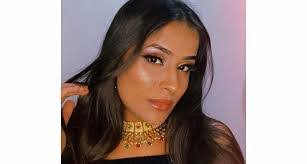 Simran Matharu's Instagram, Twitter & Facebook