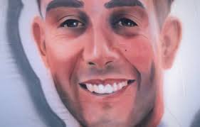 Por los colores de Plaza Artigas, recordando a Fabián O'Neill, Franco  Malladota y Pablo Llanes. 7x1 mts #bandera #trapos #aerografía  #plazaartigas #fabianoneill #futbol #retrato