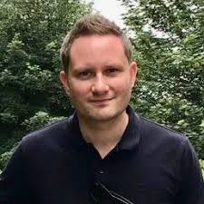 River bridge jumpers in Peak District village slammed as 'absolute idiots'