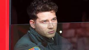 Buck's Best Tribute To Bobby In 9-1-1 Is Even Better Than Being Captain In  Season 9