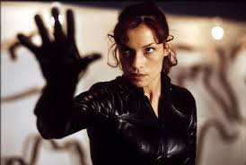 X Men 2000 Image Gallery In 2020 Famke Janssen X Men Female Superheroes And Villains