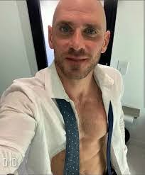 John Sinz's Instagram, Twitter & Facebook