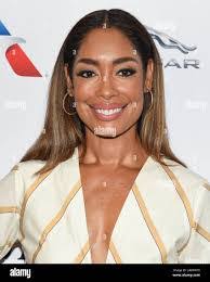 Gena Torres's Instagram, Twitter & Facebook