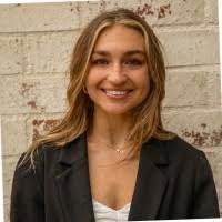 Isabella Larson's Instagram, Twitter & Facebook