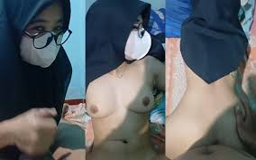 My Friends First New Hijab Girl Does: Fingering Porn feat. Via Nirvana by  FapHouse | xHamster