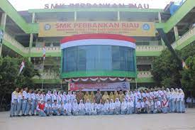 Assalamualaikum wr.wb.pemberitahuan kepada seluruh lapisan masyarakat riau khususnya kota pekanbaru.smk perbankan riau menerima siswa/i baru t.a. Meriahkan Hari Kemedekaan Smk Perbankan Riau Gelar Beragam Lomba