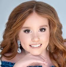 Aubrey Mcintosh's Instagram, Twitter & Facebook