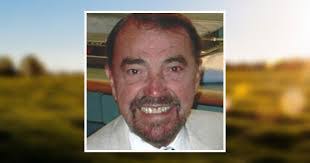 Lisa Lamping's Instagram, Twitter & Facebook