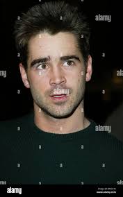 Harts war 2002 colin farrell hi-res stock photography and images