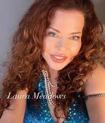 Laura Meadows's Instagram, Twitter & Facebook