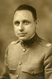 Elia Vecchione's Instagram, Twitter & Facebook