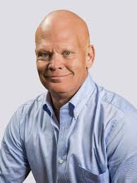 Brett Halverson's Instagram, Twitter & Facebook