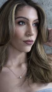 Nuestro espacio está pensado para mujeres reales, con días reales pero que  quieren verse espectaculares 💄, 🌊 ¿Tu día empezó en la playa… pero  termina en una actividad importante?, 🏃‍♀️ ¿Sales del ...