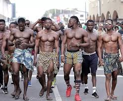 African men! They are Royal, strong, handsome and hardworking👑. What do  you think😜?, tell us! #ghana #ghanatours #westafrica #africa  #blackgirlstravel #ghanatourism #visitafrica #visitghana #travel #africanmen  #ghanabloggers #beyondthereturn ...