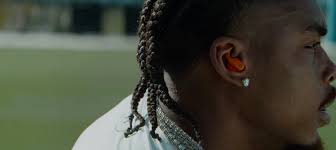 Apple presenta i nuovi Powerbeats Fit: auricolari sportivi in arrivo in  autuno