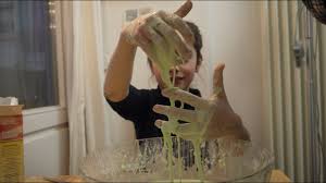 Weiße softknete selber machen (speisestärke und natron). Drachenschleim Oder Auch Oobleck Zum Spielen Und Experimentieren