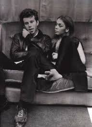 Tom Waits On The Other Side Of The World Tom Waits And Rickie Lee Jones Fotos Antigas Musica Fotos