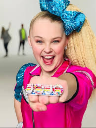 Get more info like birthplace, age, biography, height, weight, family, facts, wiki, parents, relation & latest news etc. Jojo Siwa Age Height Net Worth Bio Parents 2021 World Celebs Com