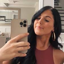 Mallory Walters's Instagram, Twitter & Facebook