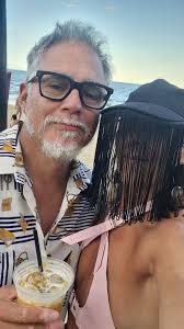 Soy una insistidora del amor ♥️, Del amor en todas sus formas , El amor es  una construcción social, " Mais amor por favor ", #sanvalentin, Hoy y  siempre se baila 🎶!, #laurarojoyas , #lajoyeradelamor , ...