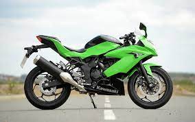 Selamat malam para pecinta motor 2 tak, baik itu rx king, ninja rr, f1zr, satria dan masih banyak lagi, di video yang. Kehebatan Turing Jelajah Dengan Motorsport 2tak Ninja Krr Modifikasi Kawasaki Ninja 150r Untuk Drag Bike Bisa Tembus 6 9 Detik Kelas Ffa Motorplus Online Com Open Order Knalpot Ninja 2tak