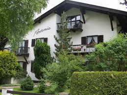 Die apartments verfügen über einen balkon und wlan steht ihnen kostenfrei zur verfügung. Gastehaus Antonia Garmisch Partenkirchen Aktualisierte Preise Fur 2021