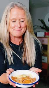 The most delicious #airfried peachcobbler youll ever taste!! All cooked in  one basket in your air fryer 🧡 #peachcobbler #desserttiktok #desserts  #pudding #onepanmeal #airfryer #airfryerdessert ...