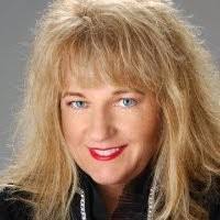 Teri Pettit's Instagram, Twitter & Facebook