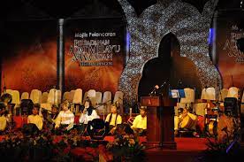 Check spelling or type a new query. Perbadanan Adat Melayu Dan Warisan Selangor Padat Flickr