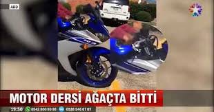 Motosiklet Dersi Boyle Bitti Kiz Bir Yana Motosiklet Bir Yana Motosikletler Yaya Kizlar