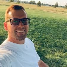 Seth Pischel's Instagram, Twitter & Facebook