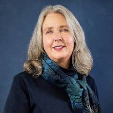 Julie Mergen's Instagram, Twitter & Facebook