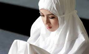 Allahummaghfir lii dzanbii, wa wassi' khuluqii, wa thoyyib lii kasabii. Amalkan Doa Ini Agar Suami Cepat Mendapatkan Pekerjaan Dan Karir Bagus