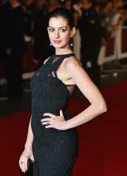 Anne hathaway may have been forced into this baby bump reveal, here approach was tutu clever. Anne Hathaway Erwartet Ihr Erstes Kind Womenweb De