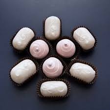 Accessori della ragazza di fiori commenti gioielli da sposa commenti veli da sposa commenti veli sposa commenti guanti da sposa commenti. Dolci Sospiri O Dolci Della Sposa Origini E Ricetta Pizzadigitale It