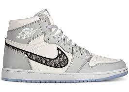 Furthermore, the original cactus jack jordan 4's eyelet wings, tag and tongue have been dyed and repurposed in order to remain authentic. Die Sneaker Die 2020 Beherrschen Werden