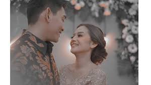 Ivan seventeen & dylan sahara treatment whitening infussion dan hifu di elty clinic alam sutera. Haru Lamaran Ifan Seventeen Dan Citra Monica Dihadiri Ayah Dylan Sahara Showbiz Liputan6 Com